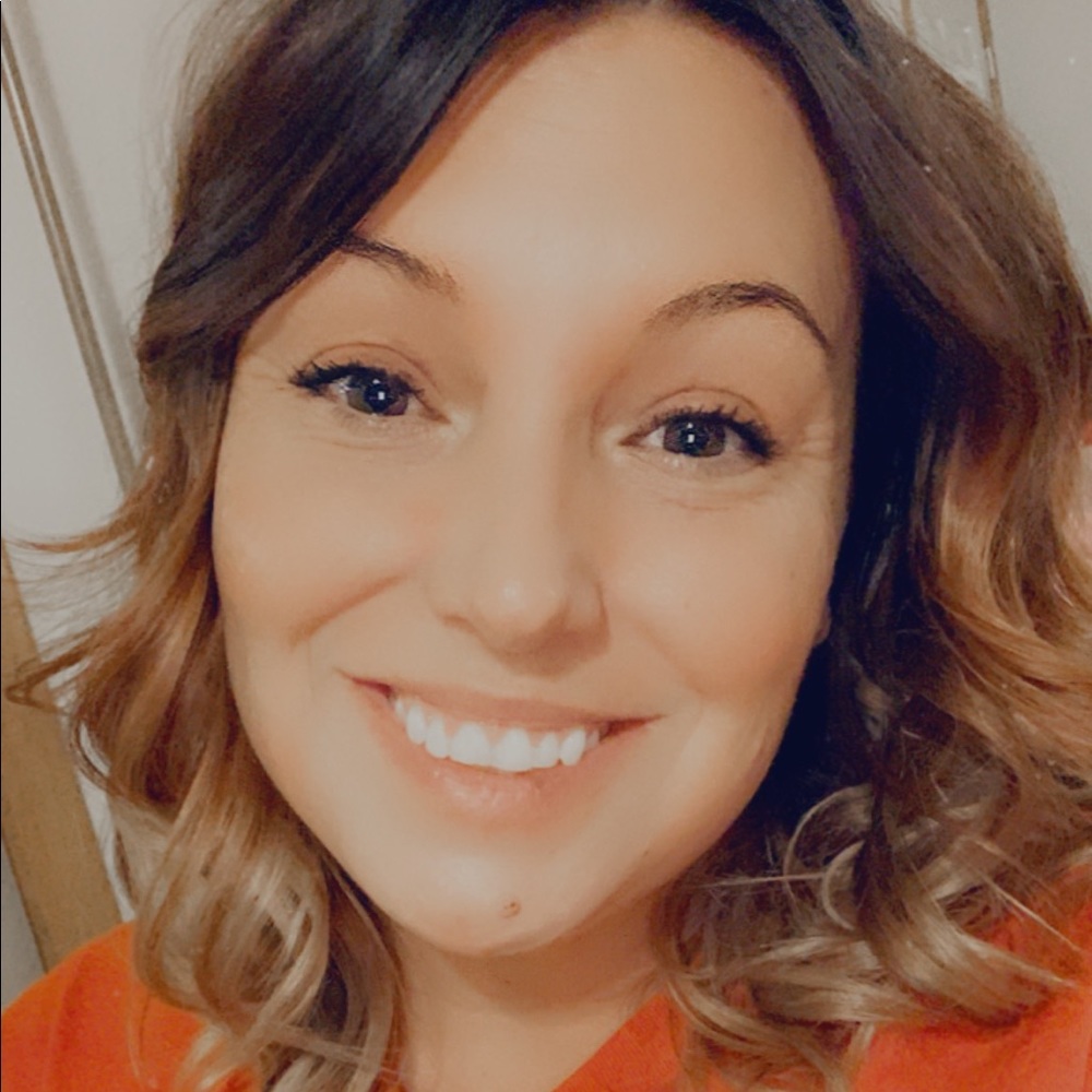 Meet your Posher, Leah